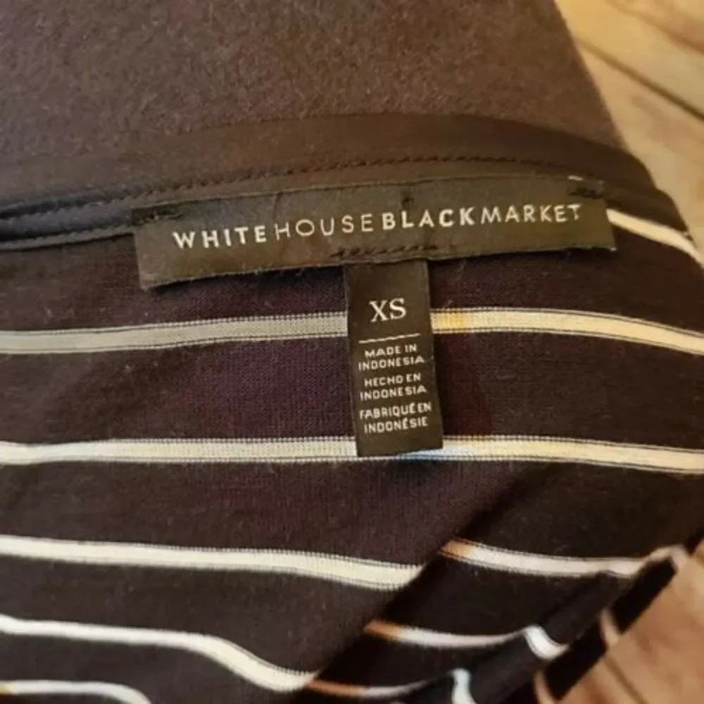 White house black market WHBM Long Sleeve Womens Black White Striped shirt XS